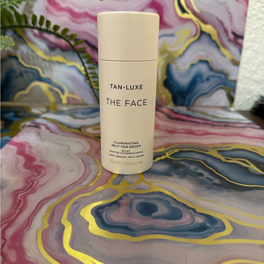 Tan-Luxe The Face Illuminating Self-Tan Drops - Brown - Picture 2 of 2